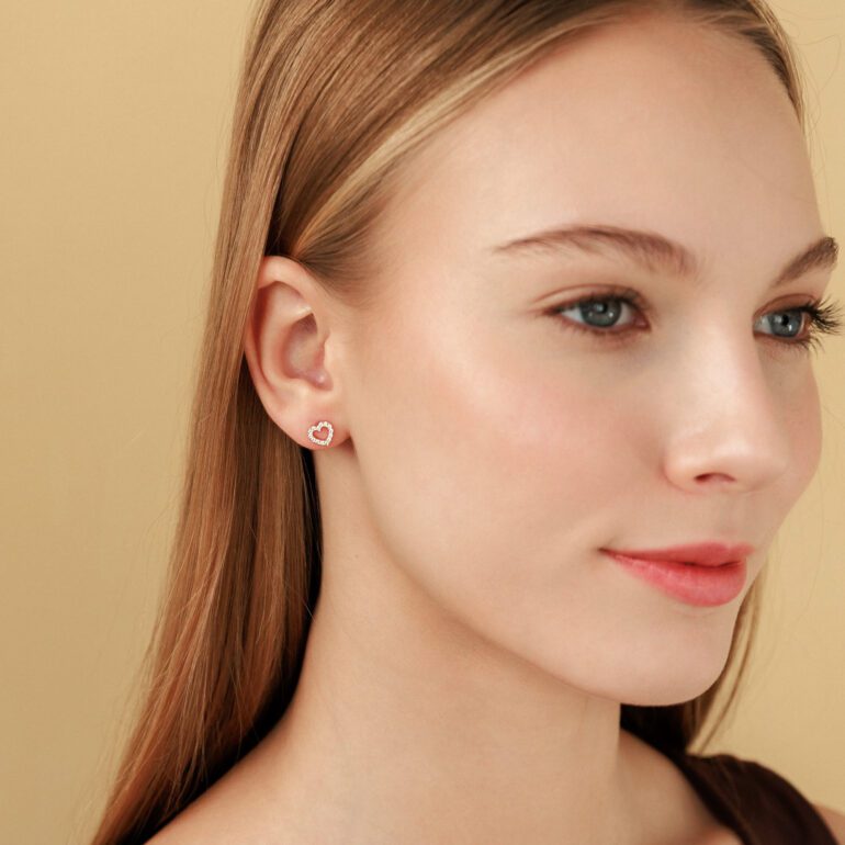 Auksiniai auskarai - širdelės