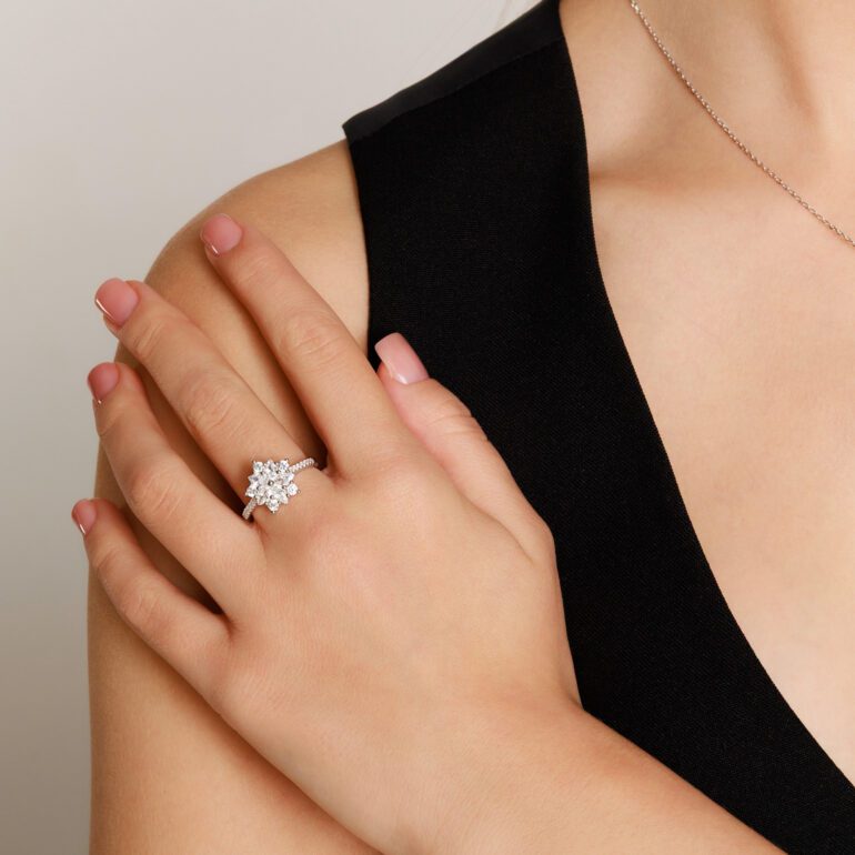 Sterling silver ring with cubic zirconia