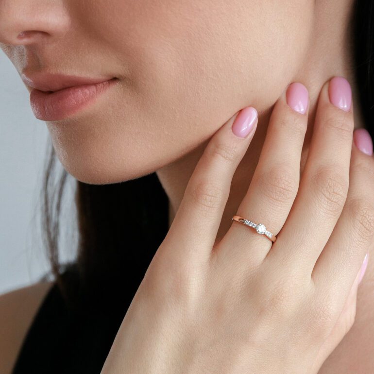 Rose gold ring with diamonds