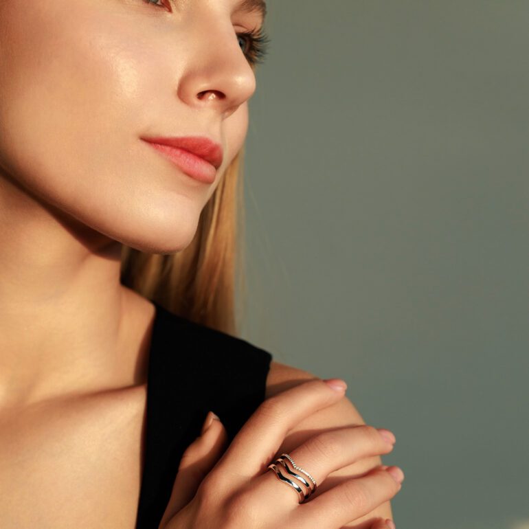 Sidabrinis žiedas su cirkoniais