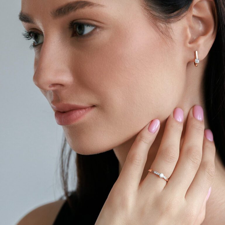 Auksiniai Auskarai Su Deimantais