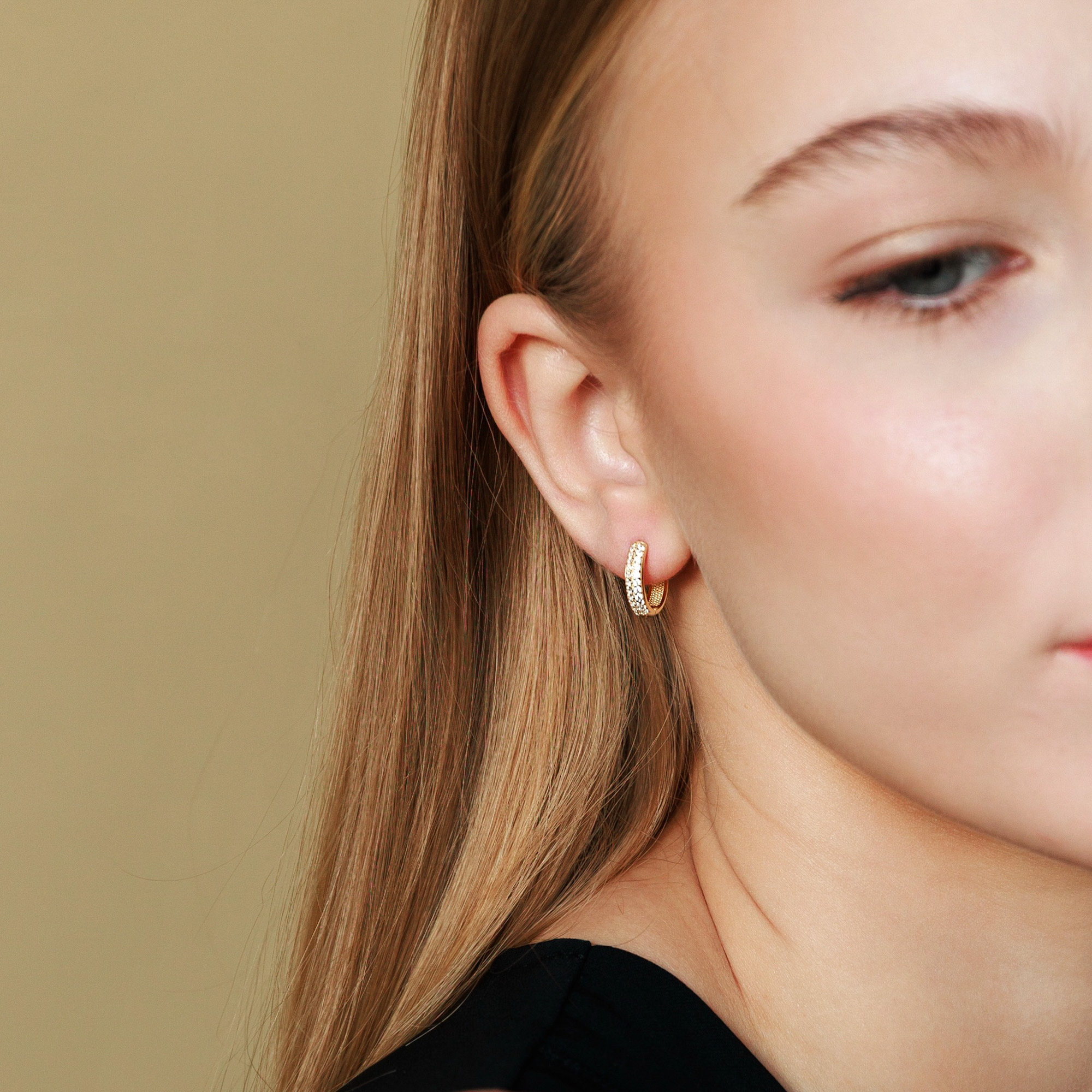 Geltono aukso auskarai rinkutės su cirkoniais