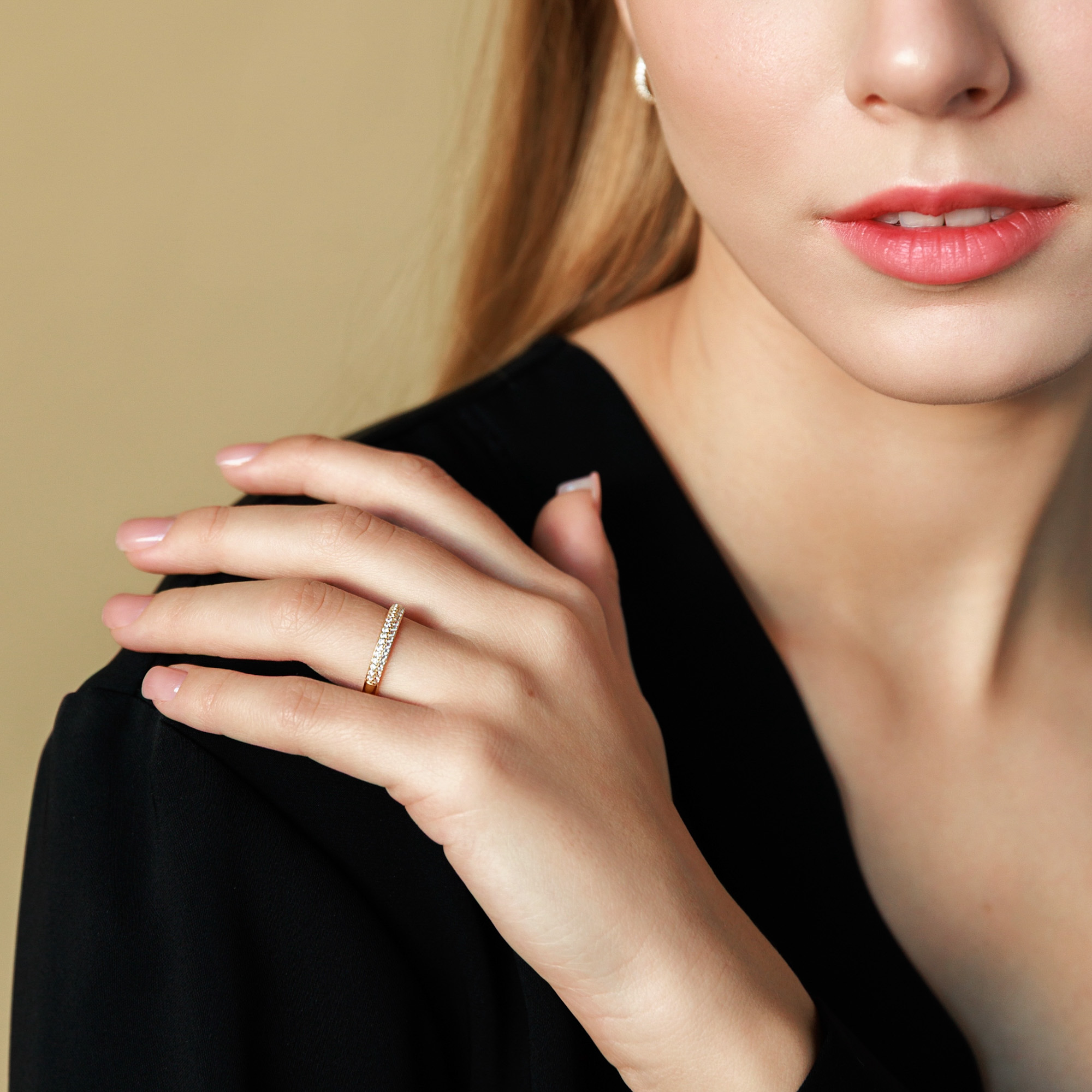 Geltono aukso auskarai rinkutės su cirkoniais