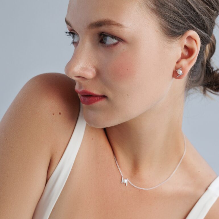 Sidabriniai auskarai su natūraliais gėlavandeniais perlais ir cirkoniais