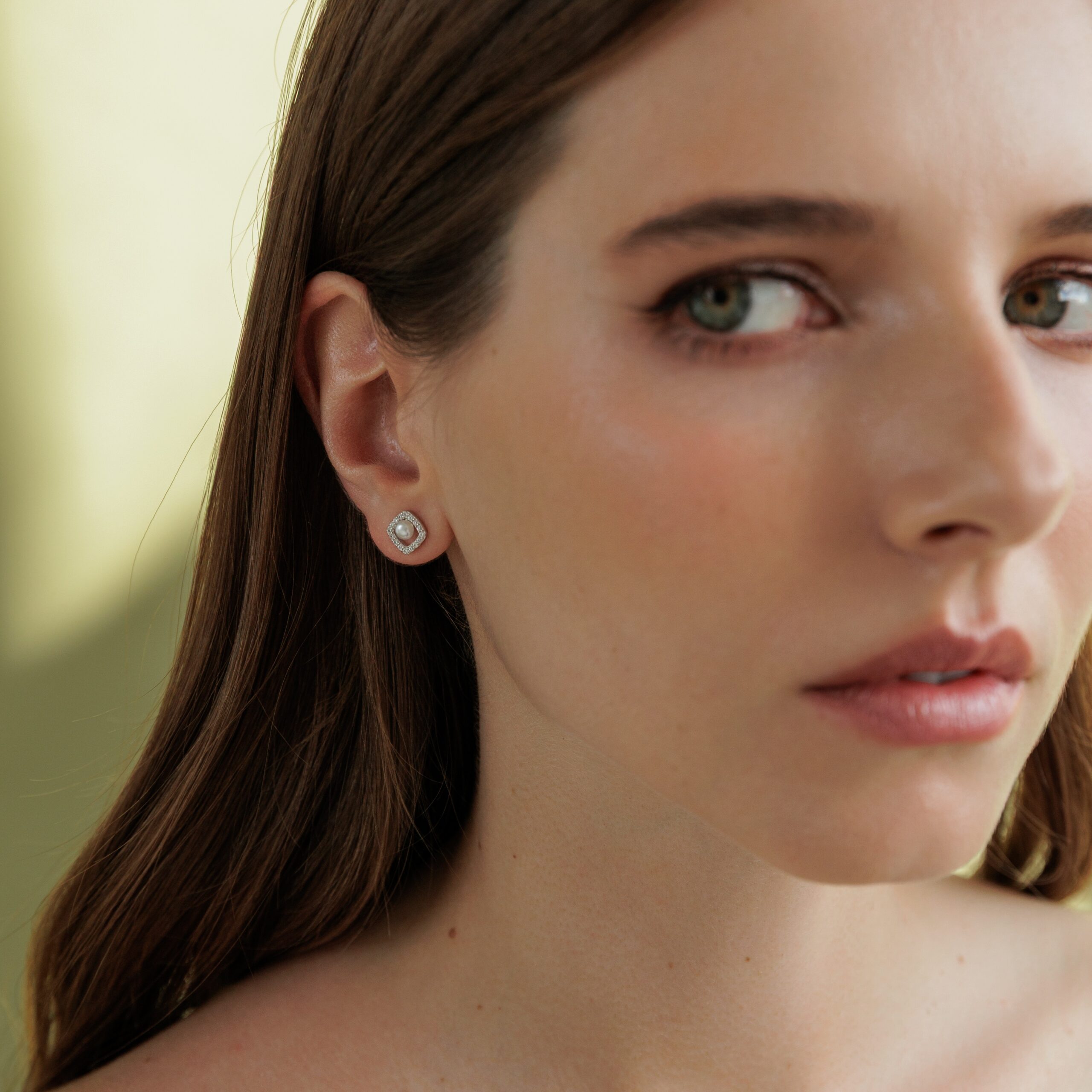 Sidabriniai auskarai su natūraliais gėlavandeniais perlais ir cirkoniais