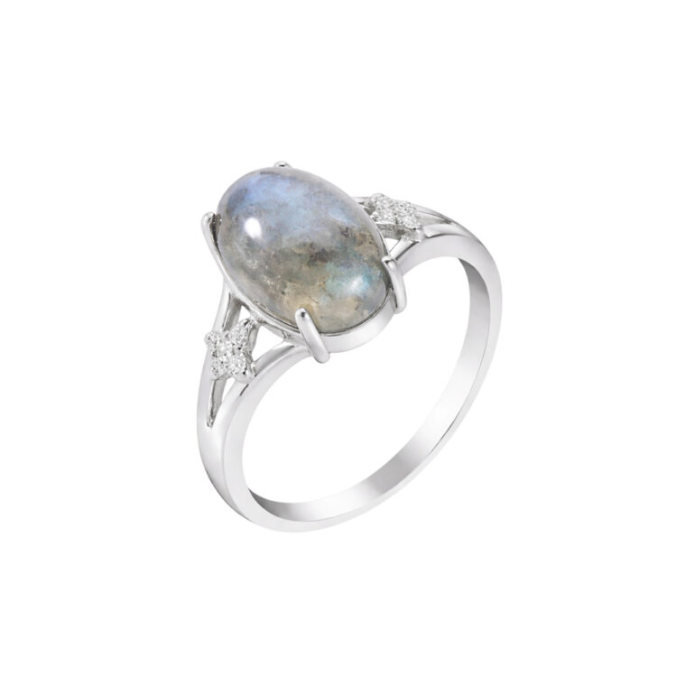 Sterling Silver Ring With Labradorite