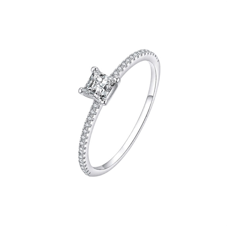Sterling Silver Ring With Cubic Zirconia
