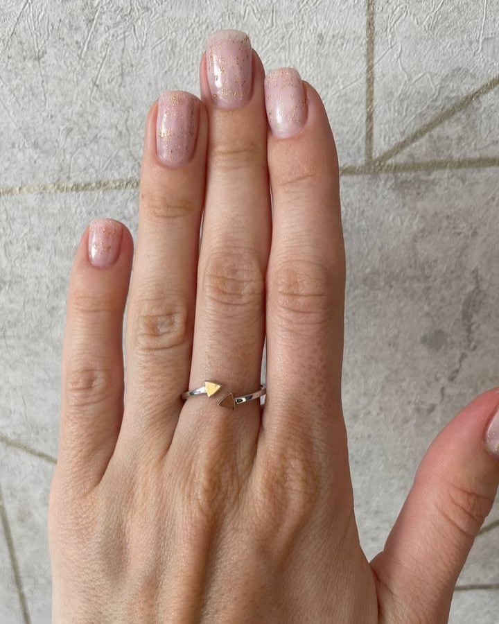 Minimalistinis auksu dengtas sidabrinis žiedas